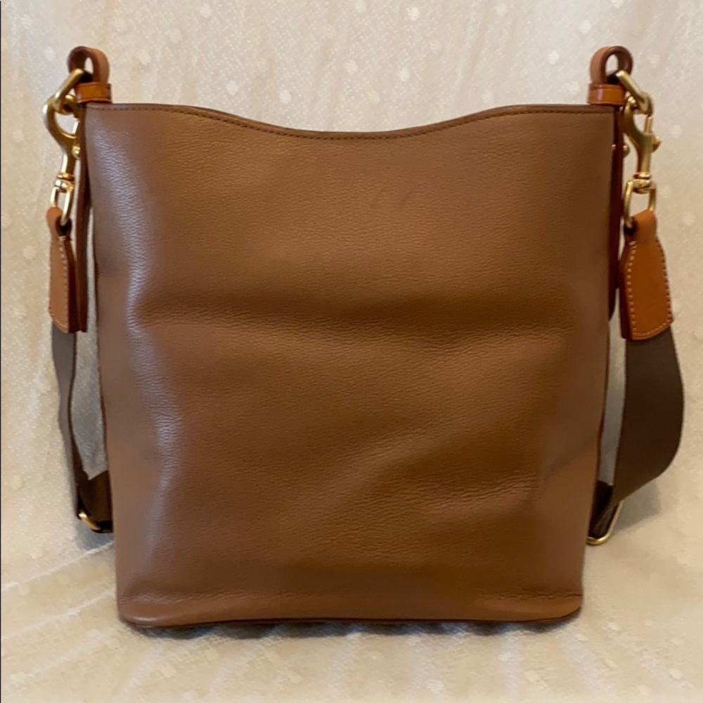 *SOLD*Dooney & Bourke Saddle Medium Roxy Crossbody - Picture 2 of 9